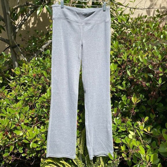 Rustic Cuff Gray Pull On Semi Flare Sweatpants with Pink Logo. Size Medium. EUC! - Picture 1 of 4